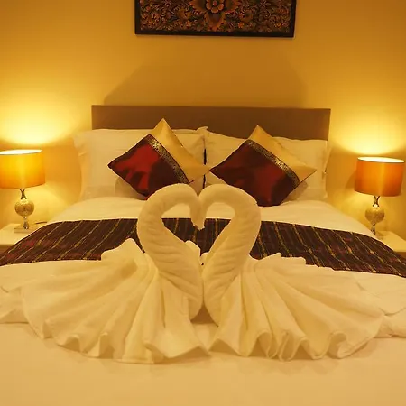 Hotel Thai Season *