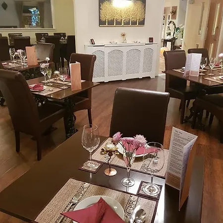 Hotell Thai Season York